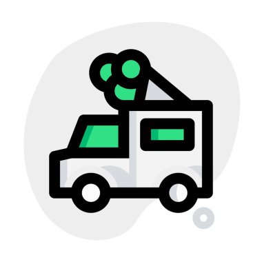 Dondurma satmak için kullanılan büyük boy bir kamyon..