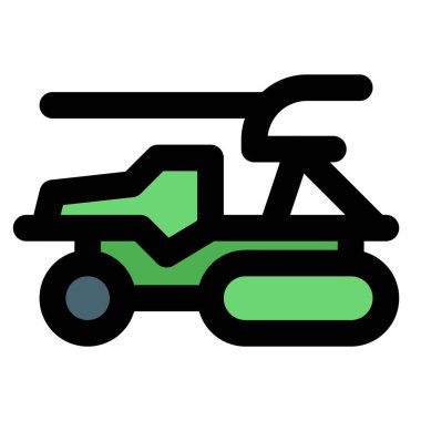 Eski tip askeri araç zırhlı savaş arabası..