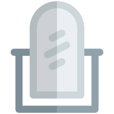 Büyük boy ayna, temel bir oda mobilyası..