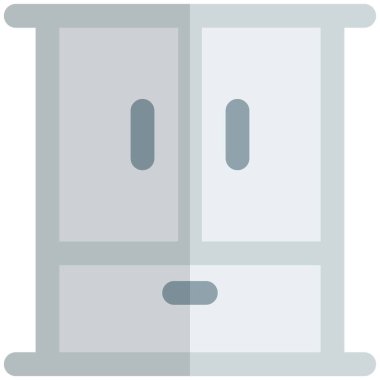 Geniş dolaplı ahşap almirah.