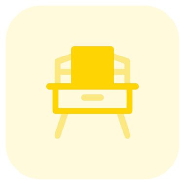 Büyük çekmeceli aynalı kibir.