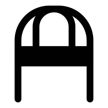 Tahta bir koltuk için yuvarlak bir sırt sehpası.