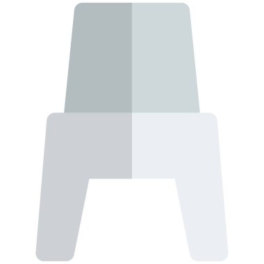 Yetişkin boyutunda plastik bir şezlong..