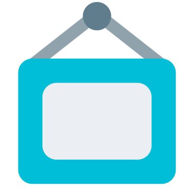 Duvara monte edilmiş eski resim çerçevesi.