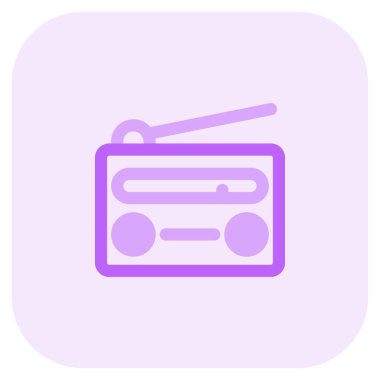 Antenli klasik kablosuz radyo..