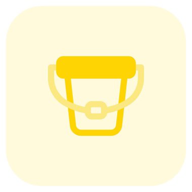 Su taşımak için plastik konteynır.