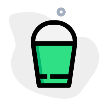 Kovanın üstü açık, altı düz..