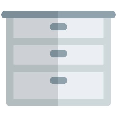 Mutfak aletlerini saklamak için geniş bir dolap.