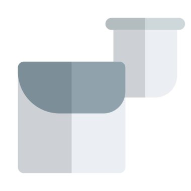 Su tankı olan tipik sifon tuvaleti.