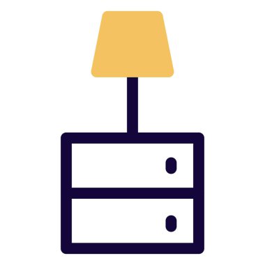 Moda lambasıyla ahşap komodin..