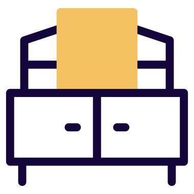 Büyük boy aynası ve geniş bir deposu olan gösteriş