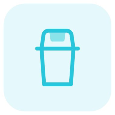 Çöp atmak için büyük bir çöp sepeti.