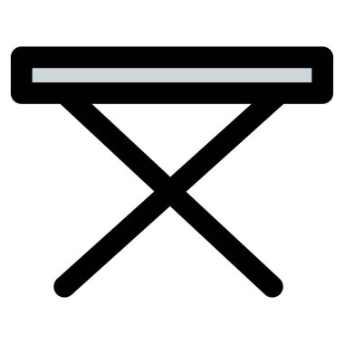 Açık hava yemeği için küçük katlama masası.