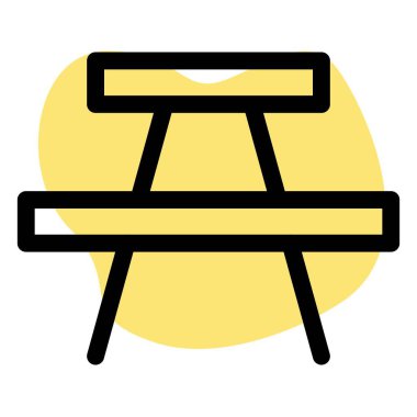 Açık hava yemekleri için tasarlanmış piknik masası..