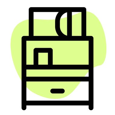 Ahşap raflı mutfak dolabı..