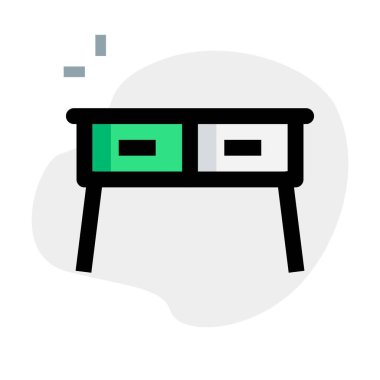 Büyük çekmeceleri olan yan masa.