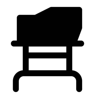 Sabit bacaklı bebek beşiği.