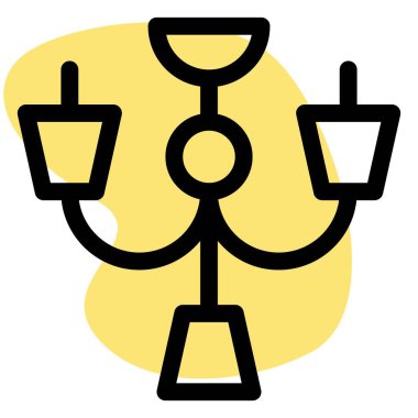 Aydınlatma için klasik kristal avize.