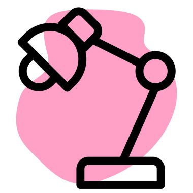 Ayarlanabilir özelliği olan küçük masa lambası.