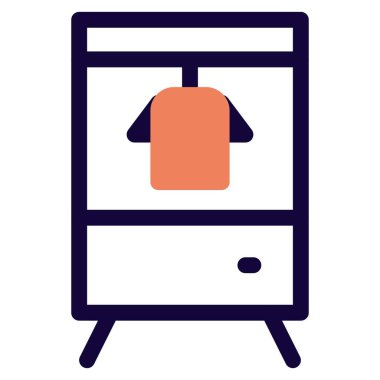 Kumaş dolabın içinde asılı..