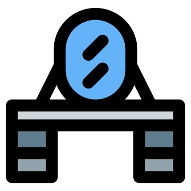 Makyaj masası ya da aynalı şifonyer.