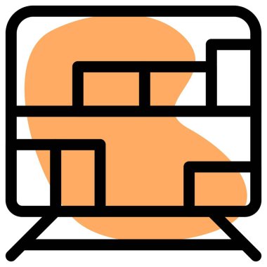 Depolama için birden fazla rafı olan bir komodin..