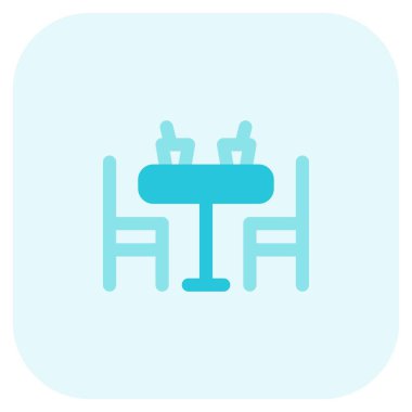 Masa sandalyesi evde yemek için hazır.