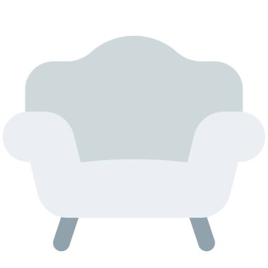 Yastıklı geniş bir kanepe.