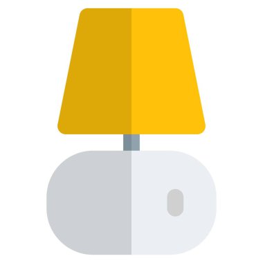 Tümleşik anahtarı olan masa lambası