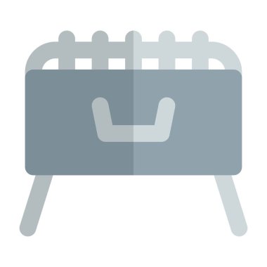 Arka bahçe partisi için barbekü ızgarası.