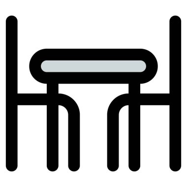 Yemek masası yemek için kullanılıyor..