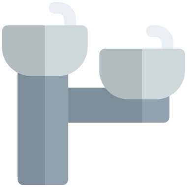 Halka açık içme suyu havzası.