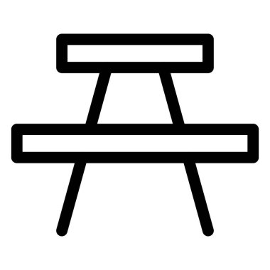 Açık hava yemek için üstü açık piknik masası.