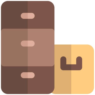 Küçük alanlar için çeşitli bölmeleri olan dolap.