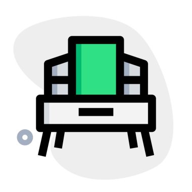 Lüks makyaj masası yatak odasına yerleştirilmiş..