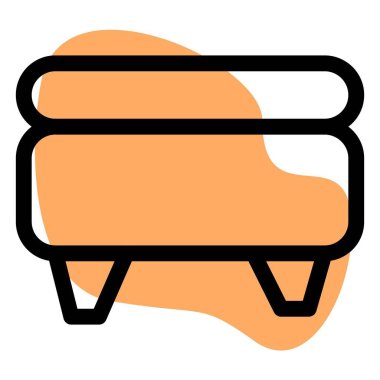 Destek için minderli tabure veya sandalye.