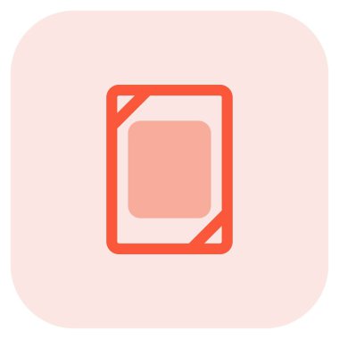 Ahşap kenarlıklı klasik fotoğraf çerçevesi.