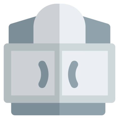 Aynalı ve büyük dolaplı gösteriş