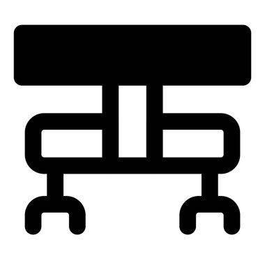 İki tutacağı olan fütürist vinç.