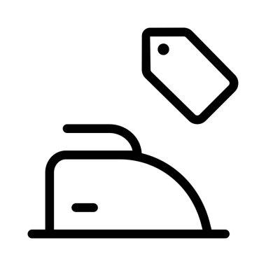 Fiyat etiketli bir elektrikli ütü gösteriliyor