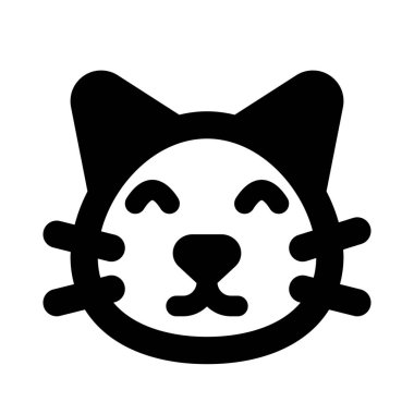 Evcil hayvan dükkanı çeşitli kediler satıyor.