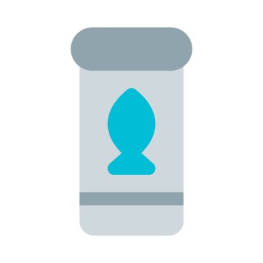 Balık yemi dolu bir konteyner..