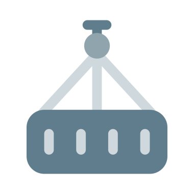 Bir konteynır malını vinçle kaldırmak.