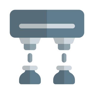 Ürünün imalat ekipmanlarıyla paketlenmesi.