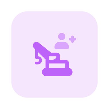 İnşaat kullanıcısı tarafından işletilen ağır araç.