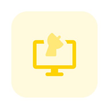 Bilgisayar son bölümleri görmek için uydu televizyonuna bağlandı