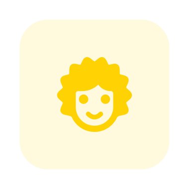 Berber dükkanındaki kıvırcık saç tedavisi beyaz arka planda izole edilmiş.