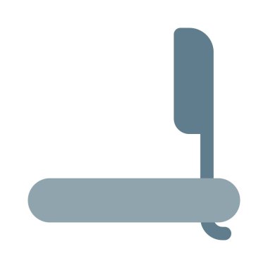 Beyaz arkaplanda modüler tıraş jileti izole edildi