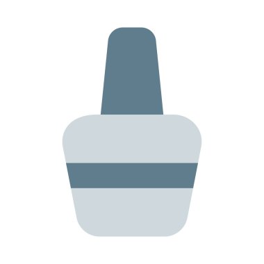 Tırnak cilası çeşitli renklerde tırnak ya da ayak tırnaklarına genellikle kadınlar tarafından uygulanır.