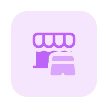 Yakındaki mağazada boksör pantolonu stokları var..